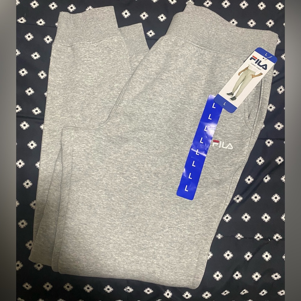 NWT- Womens Fila Gray Jogger- size L